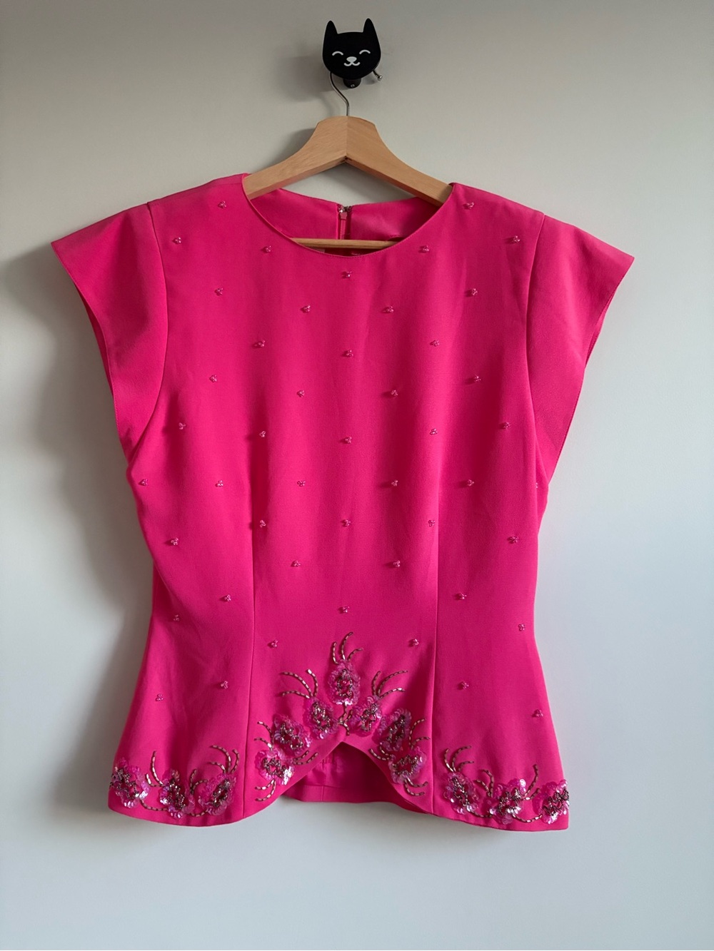 Simon Chang Vintage Beaded Fuchsia Pink Structured Top | Size 8 - Picture 2 of 8